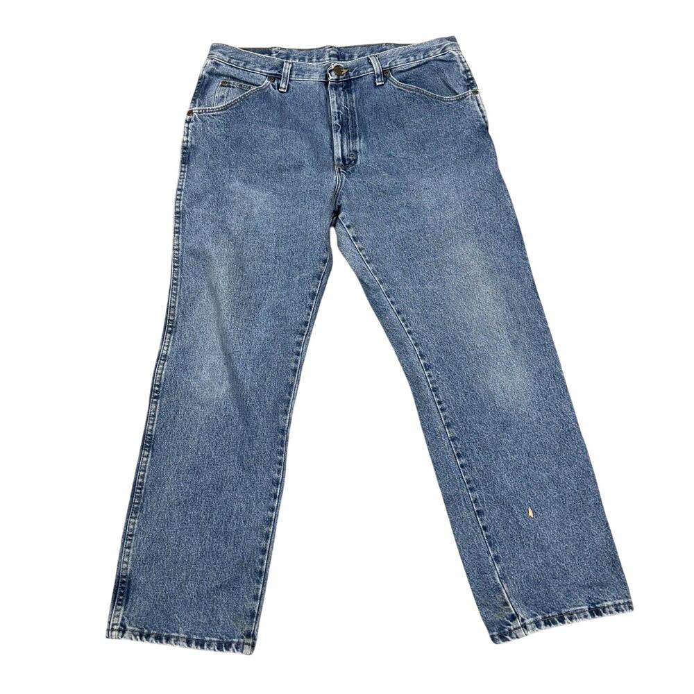 Wrangler 36x30 Regular Fit Denim Jeans Women’s Men’s? Vintage? Lighter Wash
